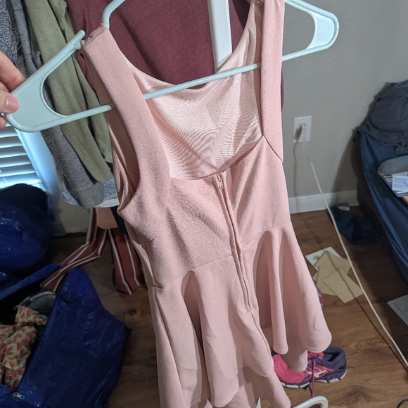 Elegant Pink Sleeveless Dress Size 0 - Picture 7 of 8